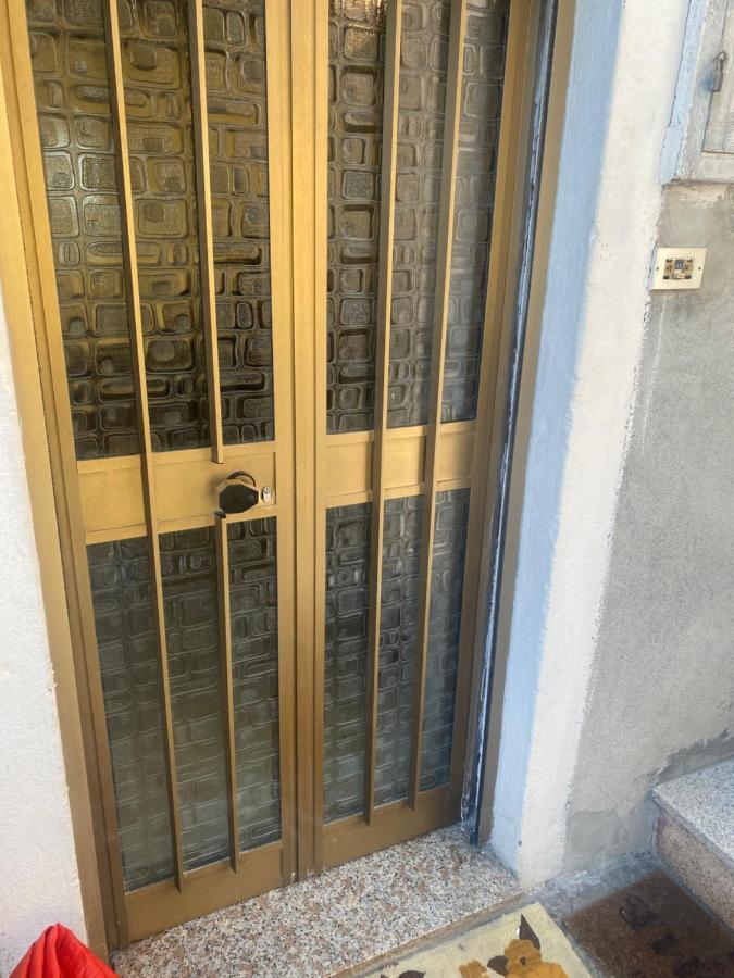 “Casa Rosi” Appartamento In Zona Medievale 피소그네 외부 사진